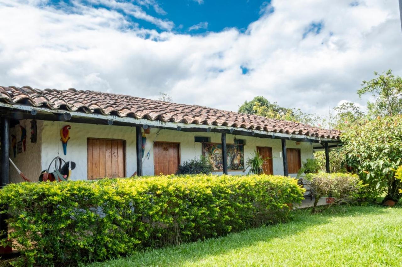 Hotel Alto De Los Andaquies ซานออกุสติน ภายนอก รูปภาพ