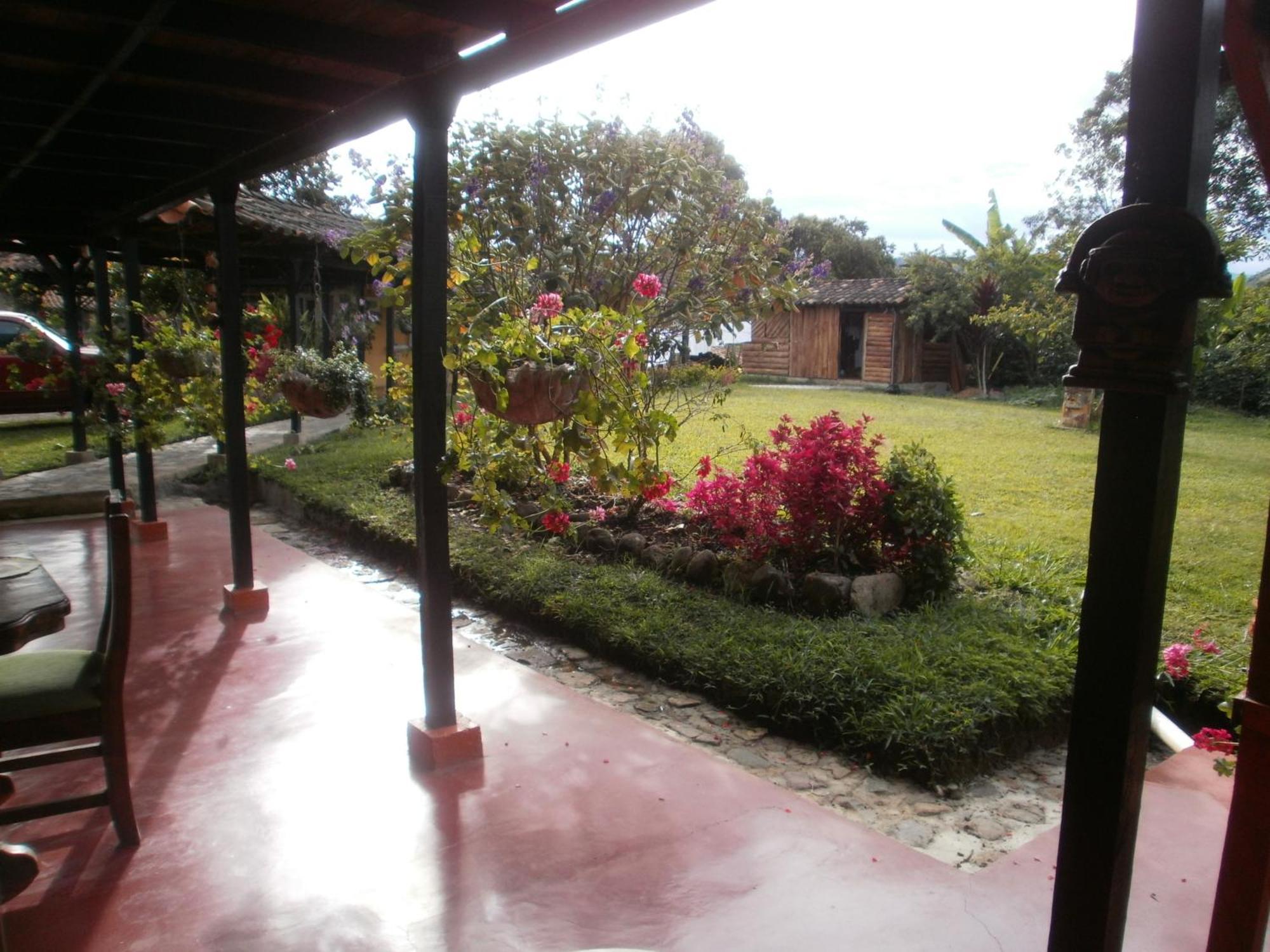 Hotel Alto De Los Andaquies ซานออกุสติน ภายนอก รูปภาพ