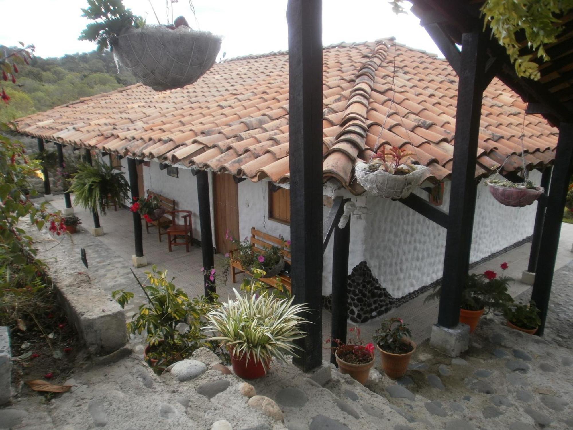 Hotel Alto De Los Andaquies ซานออกุสติน ภายนอก รูปภาพ